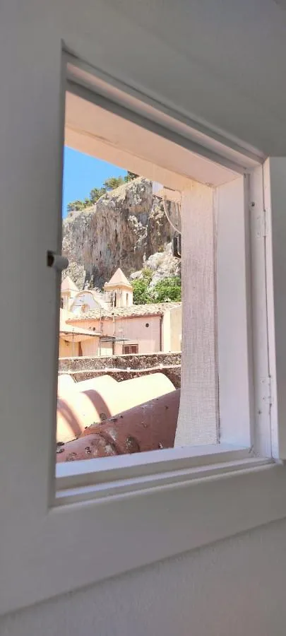 Idda, Vista Mozzafiato E Mare Dentro Casa Apartment Cefalu
