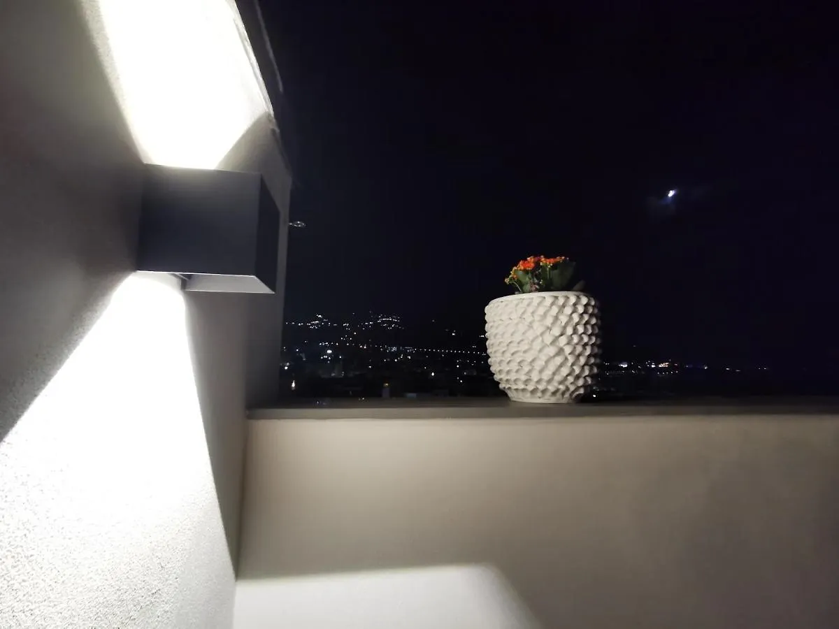 Idda, Vista Mozzafiato E Mare Dentro Casa Apartment Cefalu